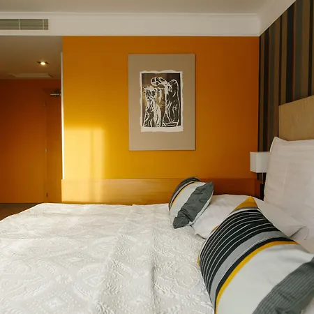Impiq Hotell 4*