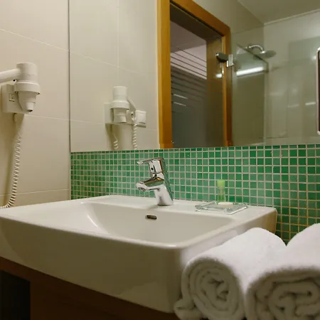 酒店 伊恩帕库酒店 特尔纳瓦