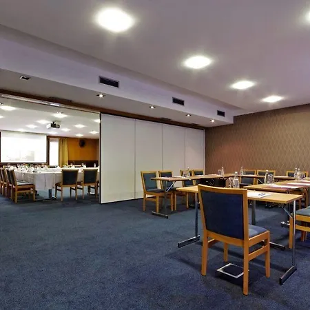 Impiq Hotell Trnava