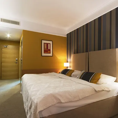 伊恩帕库酒店 酒店