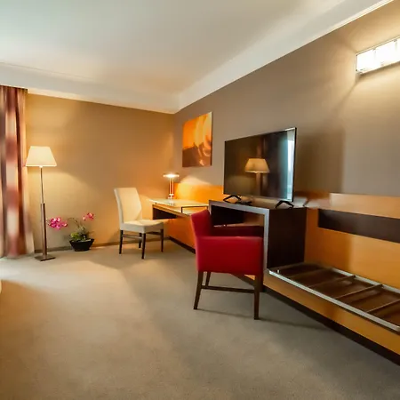 Impiq 4* Trnava