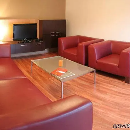 伊恩帕库酒店 特尔纳瓦